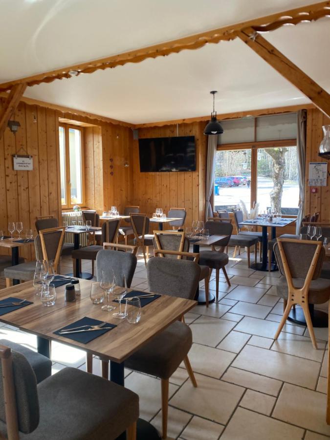 Hotel Restaurant Des Lacs Chaux-des-Crotenay Esterno foto