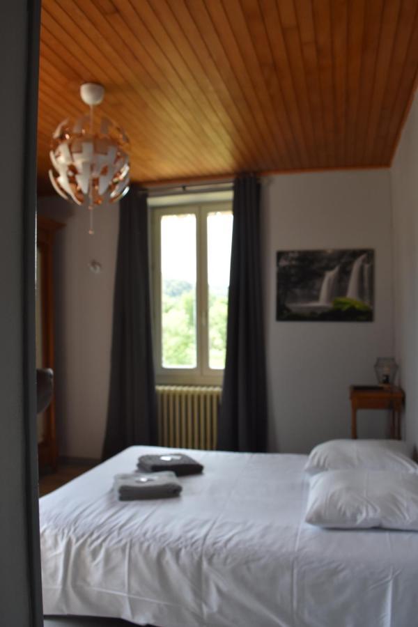 Hotel Restaurant Des Lacs Chaux-des-Crotenay Esterno foto
