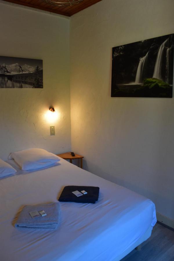 Hotel Restaurant Des Lacs Chaux-des-Crotenay Esterno foto