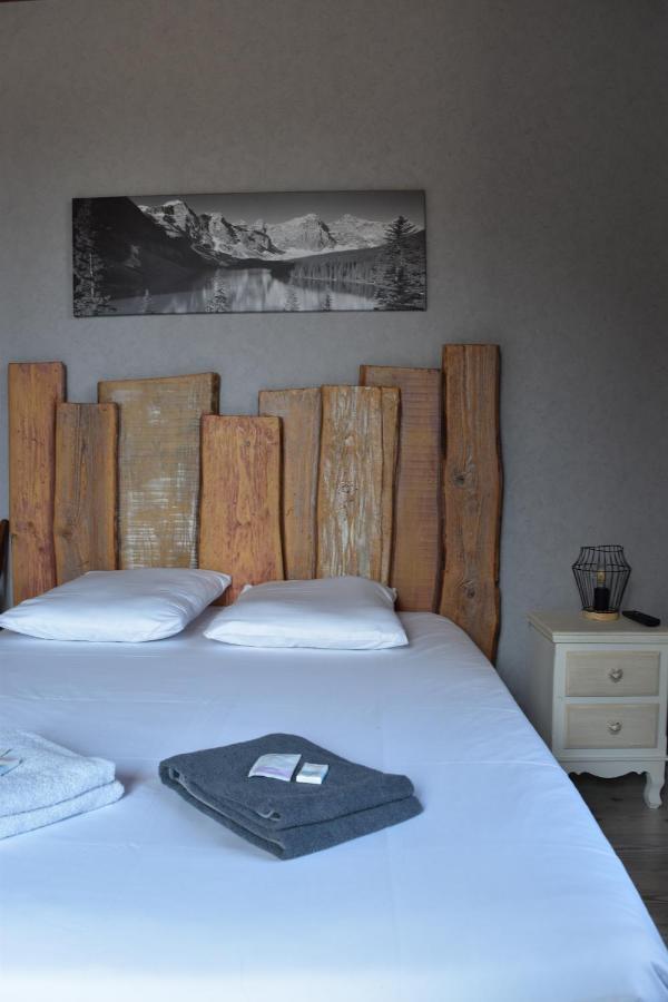 Hotel Restaurant Des Lacs Chaux-des-Crotenay Esterno foto